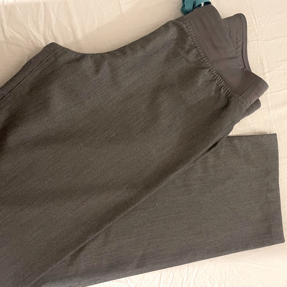figs scrub pants